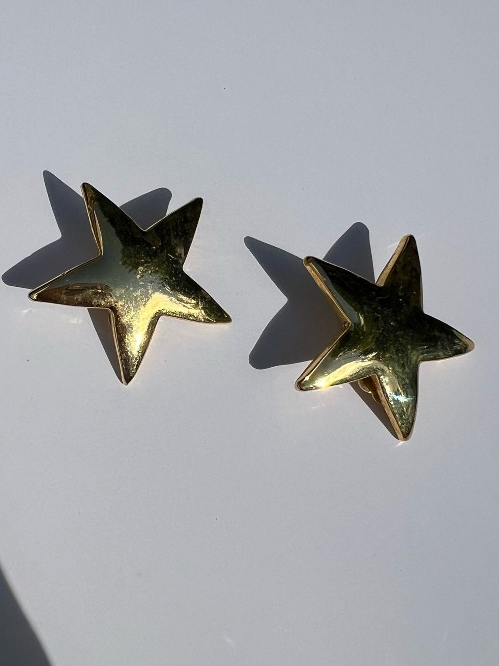 Shiny Gold Star Clip On Earrings